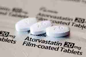 Atorvastatin to decrease cholesterol, steroids and atorvastatin, steroids for sale, steroid side effects